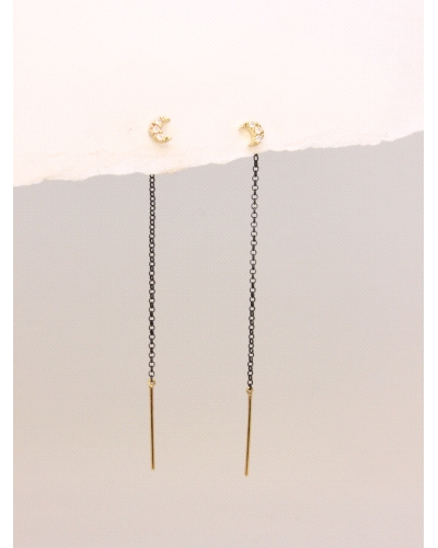 Pendientes de oro y cadena plata de ley ( 925) con rutenio negro.