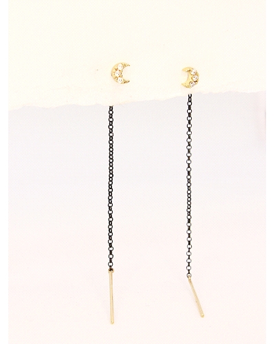 Pendientes de oro y cadena plata de ley ( 925) con rutenio negro.