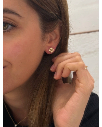 <P style='FONT-SIZE: 13px; FONT-FAMILY: Poppins, sans-serif; WHITE-SPACE: normal; WORD-SPACING: 0px; MARGIN-TOP: 0px; TEXT-TRANS