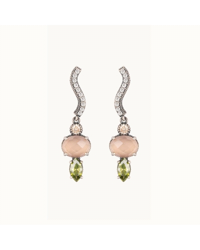 <P>Pendientes de plata de primera ley (925) con cuarzo rosa y circonitas en color blanco,&nbsp;verde y champán.</P>
<P>Cierre d