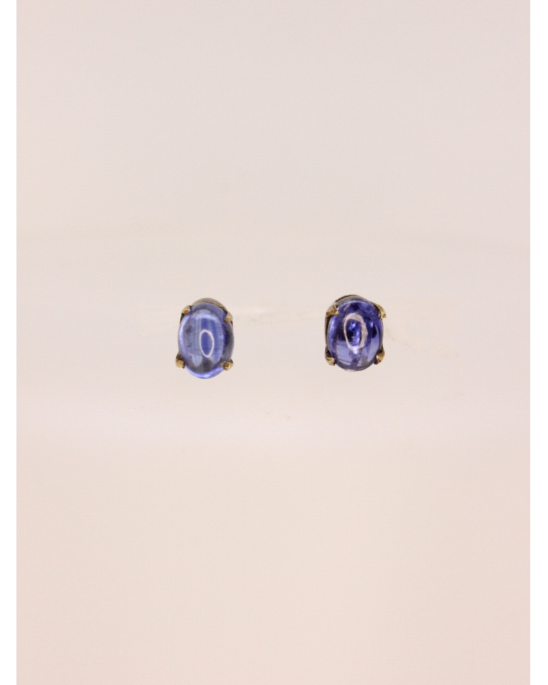 <P>Pendientes de plata (925) con baño de oro amarillo y circonita de color azul intenso.</P><BR>
<P>Cierre de presión.</P><BR>
