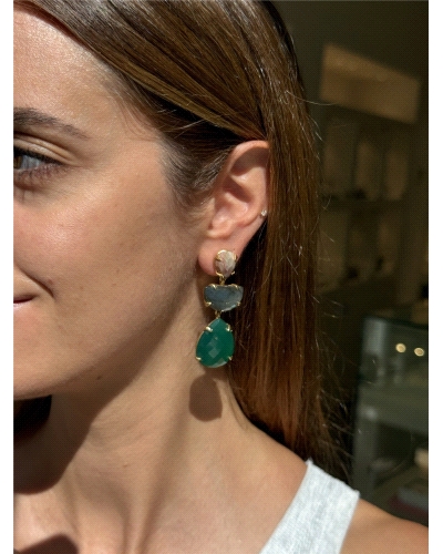 <P>Pendientes de plata de primera ley (925) con baño de oro amarillo y 3 piedras. Color melocotón en forma de gota, semicírculo 