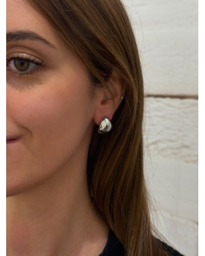 <P>Pendientes de plata de primera ley (925)</P>
<P>Cierre de presión.</P>
<P>Medida 19 mm x 14,5 mm.</P>