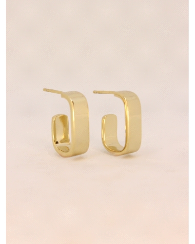 <P>Pendientes de plata de primera ley (925) con baño de oro amarillo.<BR>Cierre de presión.<BR>Medida: 19,5 mm largo y 5,5 mm an