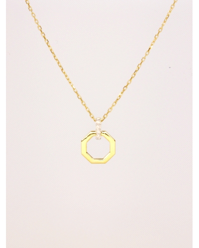 <P>Collar de oro amarillo 9k y 4 diamantes naturales.</P>
<P>Medida: Colgante&nbsp;8 x 11 mm</P>
<P>Largo cadena: 40- 42 cm<BR