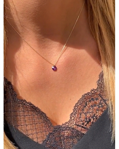 <P>Collar de oro amarillo 18k y circonita color amatista.</P>
<P>Medida de colgante:&nbsp;6 x&nbsp;6 mm</P>
<P>Largo de cadena