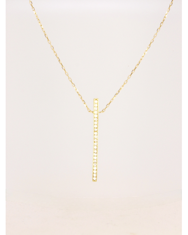 <P>Collar de oro amarillo 18k y circonitas blancas.</P>
<P>Medida de colgante: 1,5 - 29,5 mm</P>
<P>Largo de cadena: 40 - 45 c