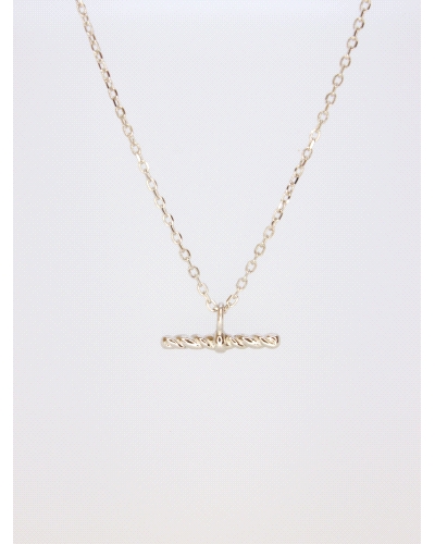 <P>Collar de plata (925) </P>
<P>Medida: 40 - 45&nbsp; cm</P>