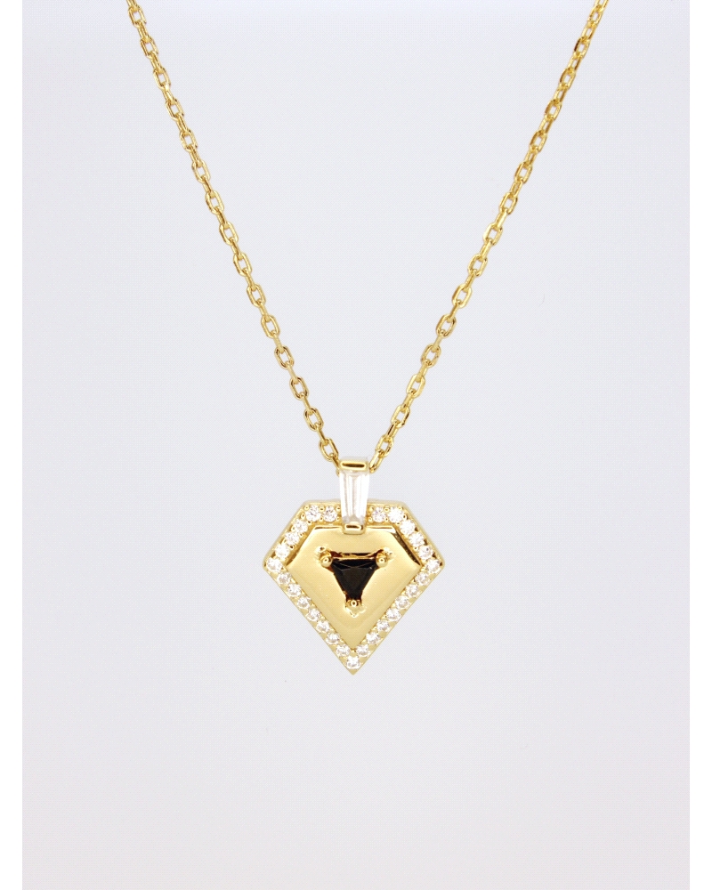 <P>Colar de plata (925) con baño de oro amarillo.</P>
<P>Medida: Ajustable a 42,5cm , 45cm y 48cm</P>