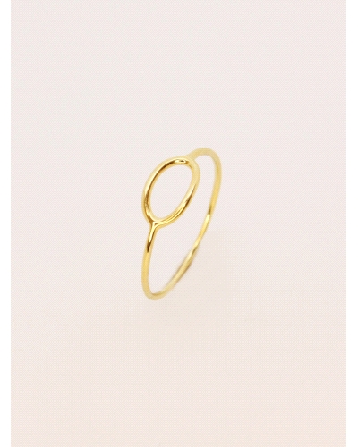 <P>Anillo de oro amarillo de 9 quilates.</P>
<P>Si necesitas una talla distinta a la indicada en la caja de tallas, ponte en co