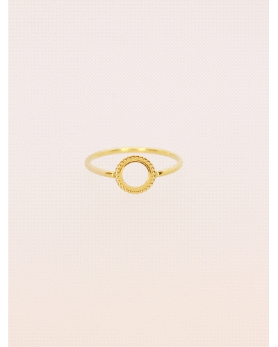 <P>Anillo de oro amarillo de 9 quilates.</P>
<P>Si necesitas una talla distinta a la indicada en la caja de tallas, ponte en co