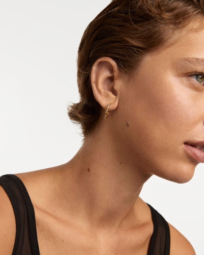 Aros multicolor abiertos de plata bañada en oro adornados con circonitas cúbicas