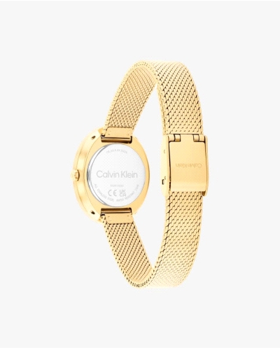 El Calvin Klein 25100152 es un elegante reloj analógico para mujer perteneciente a la colección Twisted Bezel, caracterizado por