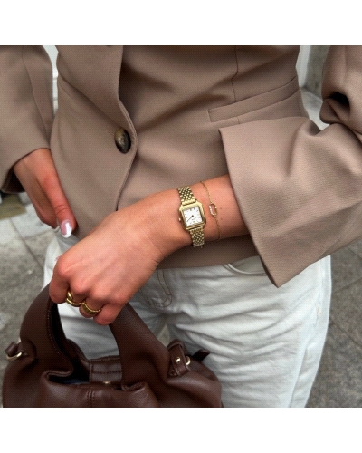 El reloj cuadrado Gracieuse Mini para mujer cuenta con una caja dorada de 21 mm, una esfera blanca y una correa de acero inoxida