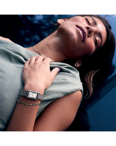 El reloj rectangular para mujer Belisenna tiene una caja bicolor plateada y dorada de 21 mm, una esfera blanca de aspecto vintag