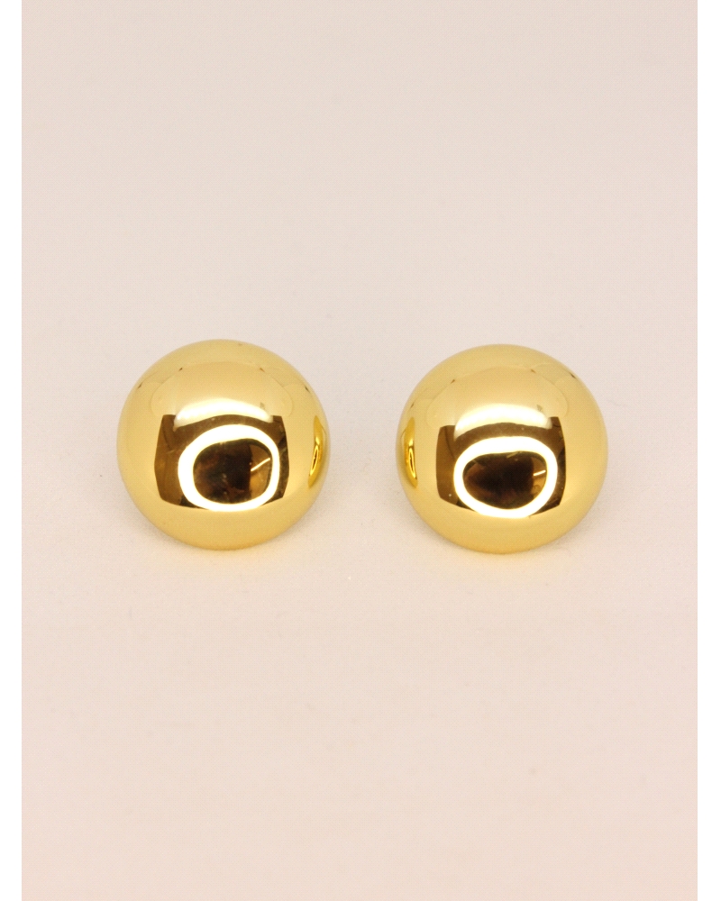 <P>Pendientes de plata de primera ley (925) con baño de oro amarillo.</P>
<P>Cierre de presión.</P>
<P>Medida: 19 mm de diamet