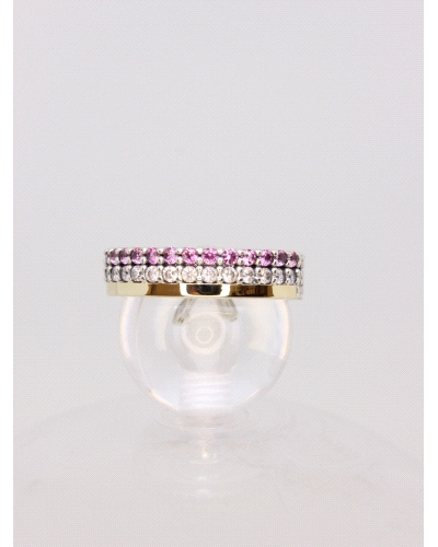 <P>Anillo de plata de ley (925) y láminas de oro macizo. </P>
<P>Espinelas fucsia.</P>
<P>Si necesitas una talla distinta a la