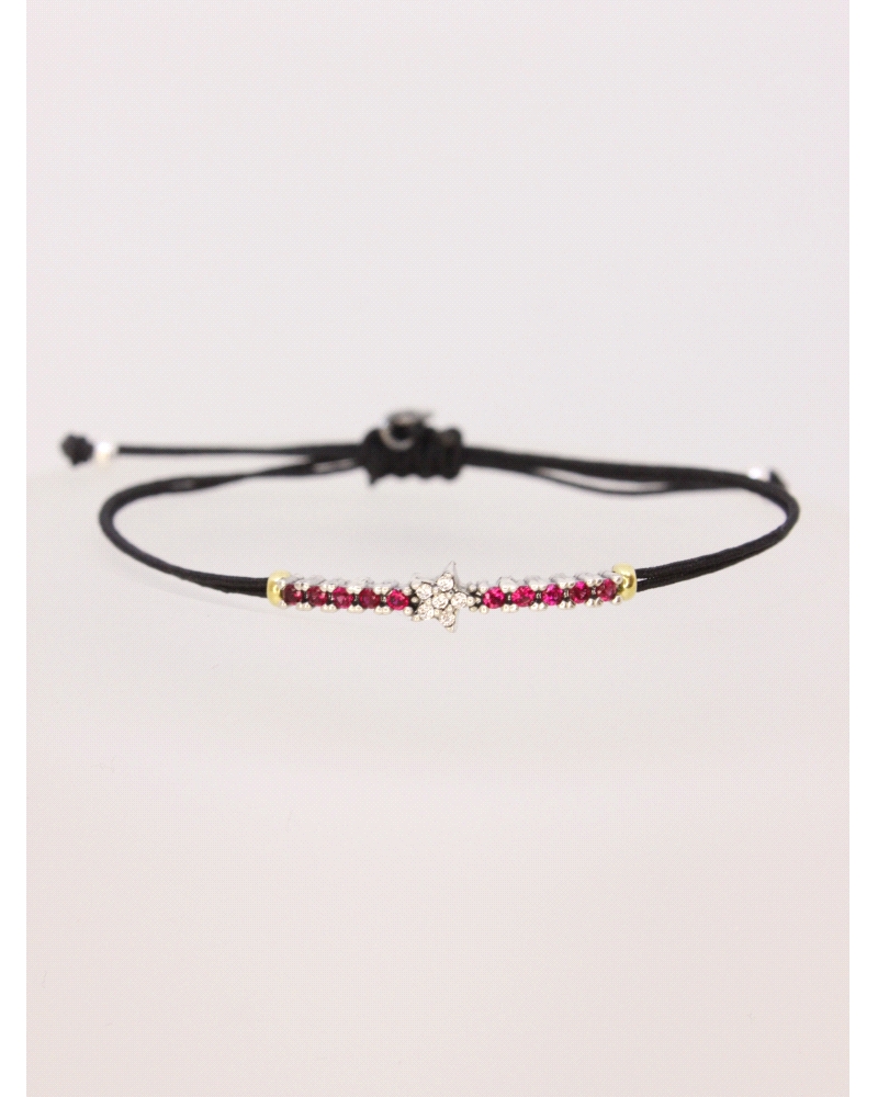 Pulsera de plata de ley con rodalitas y circonitas en el centro. Ajustable a todas las medidas mediante cierre en forma de nudo 