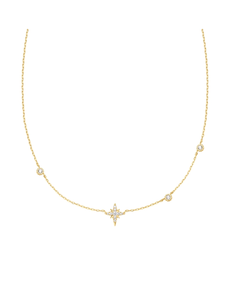Collar de cadena con y estrella de ocho puntas dorada con circonita cúbica.