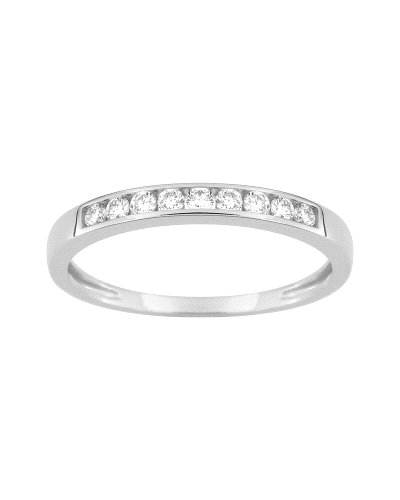 Anillo de oro blanco de 9 quilates con 9 diamantes de laboratorio.