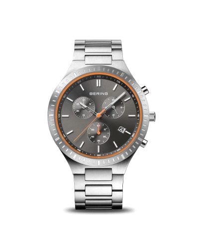 Reloj Bering Titan Chrono 11743-709 Diseño robusto con caja de titanio de 43 mm y esfera gris con detalles en naranja. Movimient